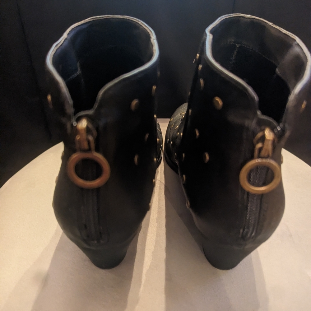 Beaded booties - Picture 3 of 4